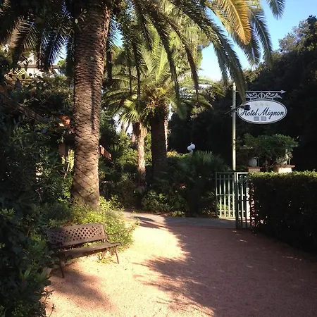 Mignon מלון פורטה דיי מארמי